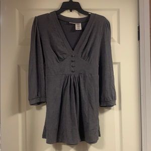 Cute grey top!!